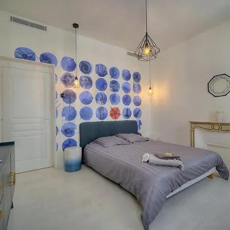 Apartmán Superb 2 Bedrooms, 1 Sofabed 3p1 By Rivaevent