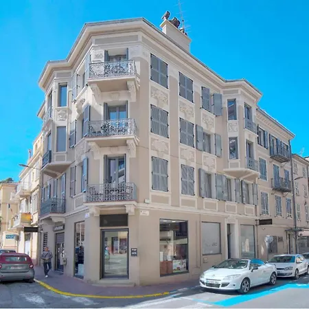 Superb 2 Bedrooms, 1 Sofabed 3p1 By Rivaevent Cannes