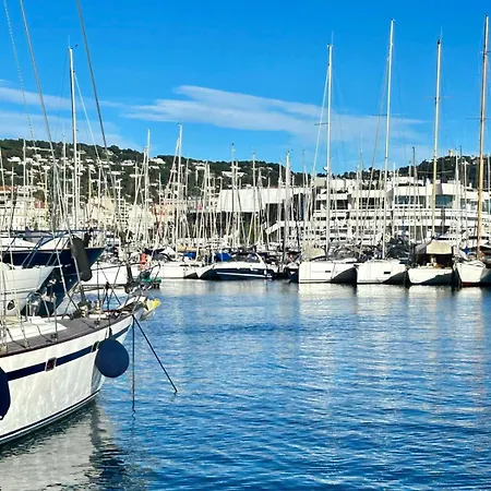 Apartmán Superb 2 Bedrooms, 1 Sofabed 3p1 By Rivaevent *